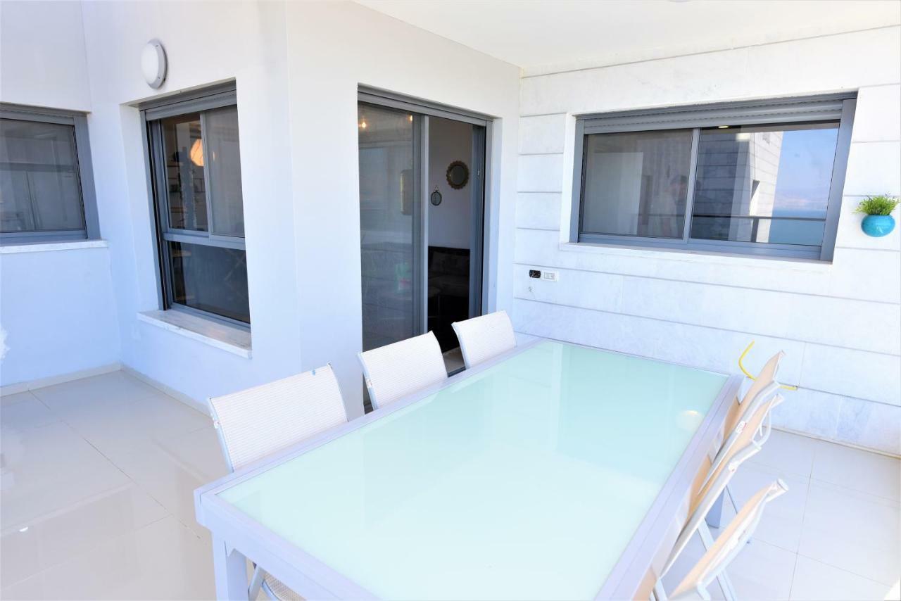 Aristone Luxury Apartment Tiberias Buitenkant foto