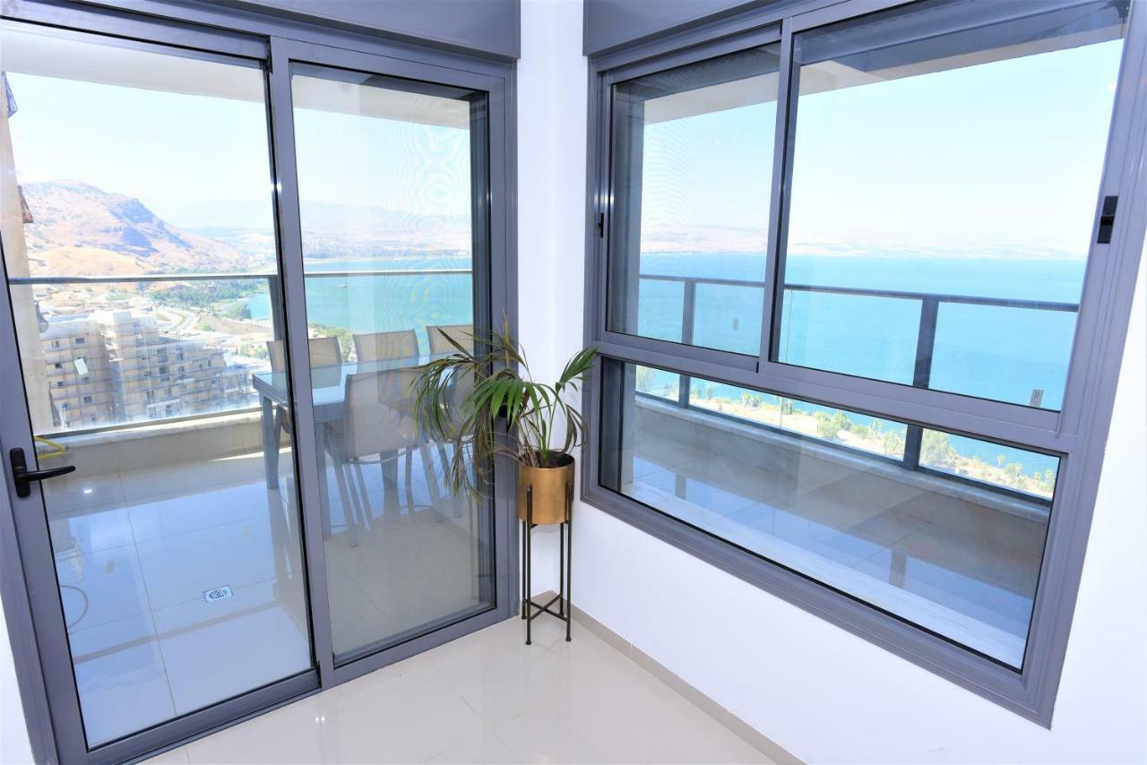 Aristone Luxury Apartment Tiberias Buitenkant foto